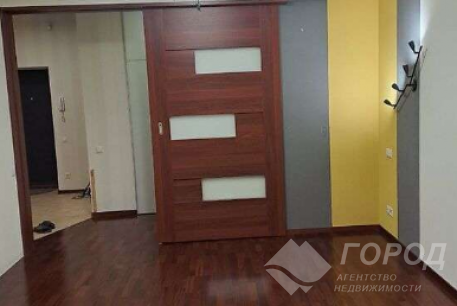 Продам 2-х кімнатну квартиру, Алексеевка, Код: 800176/1