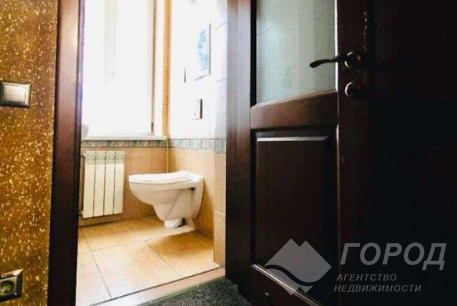 Продам 4-х кімнатну квартиру, Центр, Исторический Музей метро, Код: 800248/1