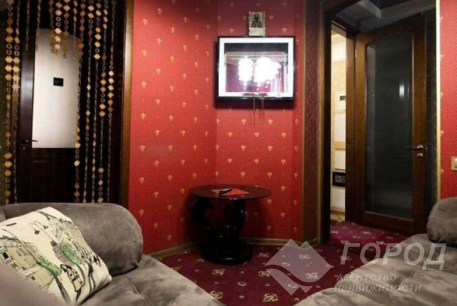 Продам 4-х кімнатну квартиру, Центр, Исторический Музей метро, Код: 800248/1