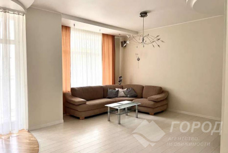 Сдам 2-х кімнатну квартиру, Центр, Код: 800280/1