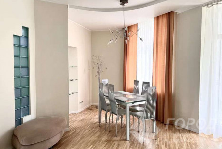 Сдам 2-х кімнатну квартиру, Центр, Код: 800280/1