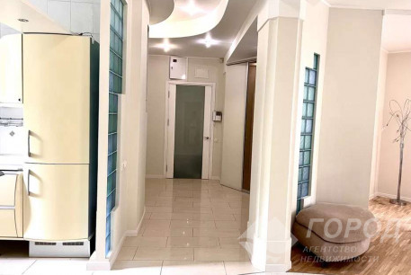 Сдам 2-х кімнатну квартиру, Центр, Код: 800280/1