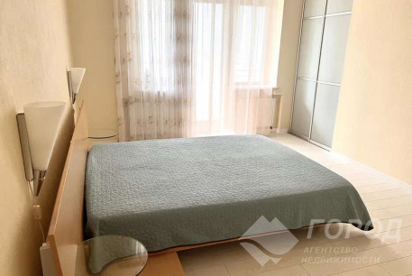 Сдам 2-х кімнатну квартиру, Центр, Код: 800280/1