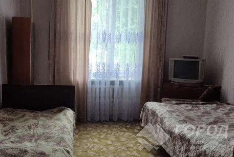 Сдам гостинку, Гагарина проспект, Защитников Украины метро (Площадь Восстания), Код: 800315/1