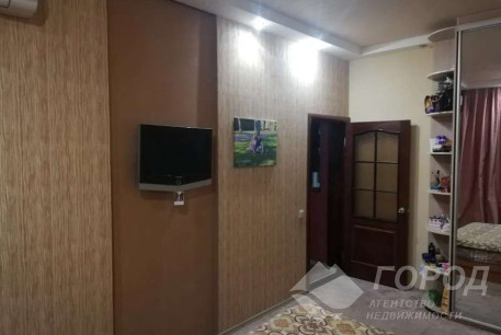 Продам 2-х кімнатну квартиру, Сосновая Горка, Научная метро, Код: 800323/2