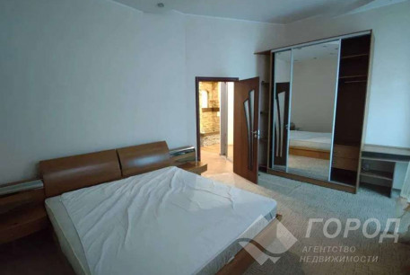 Сдам 2-х кімнатну квартиру, Центр, Код: 800326/1