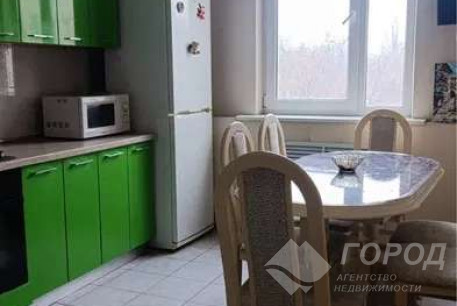 Продам 2-х кімнатну квартиру, ХТЗ, ХТЗ метро, Код: 800340/2