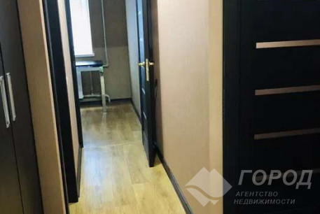 Продам 3-х кімнатну квартиру, , Код: 800359/1