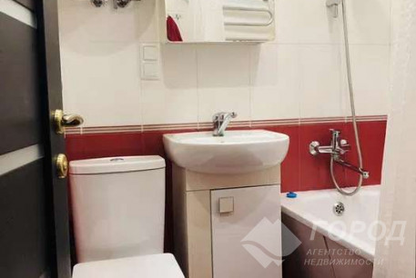 Продам 3-х кімнатну квартиру, , Код: 800359/1