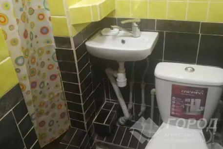 Сдам гостинку, Холодная Гора, Код: 800373/1