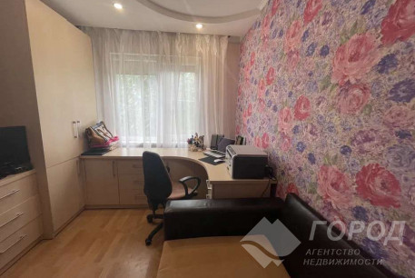 Продам 3-х кімнатну квартиру, Алексеевка, Победа метро, Код: 800386/1