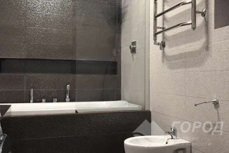 Сдам 2-х кімнатну квартиру, Центр, Код: 800409/2