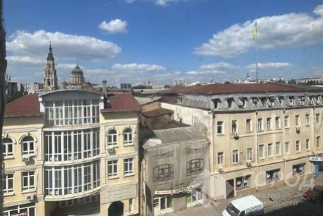 Продам 3-х кімнатну квартиру, Центральный рынок, Центральный Рынок метро, Код: 800409/7