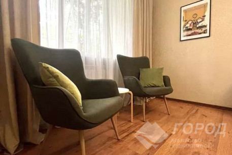 Продам 1-кімнатну квартиру, Центр, Код: 800409/8