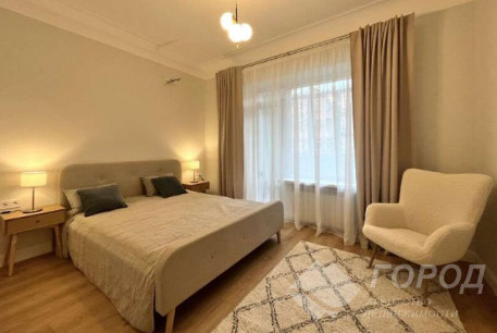 Сдам 3-х кімнатну квартиру, Центр, Университет метро, Код: 800409/9