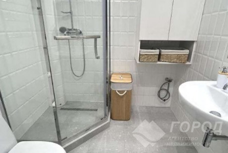 Сдам 3-х кімнатну квартиру, Центр, Университет метро, Код: 800409/9