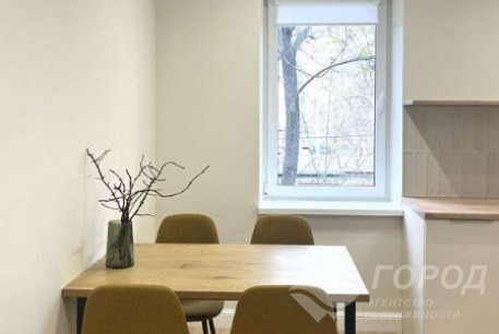 Сдам 3-х кімнатну квартиру, Центр, Университет метро, Код: 800409/9