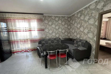 Продам 2-х кімнатну квартиру, Гагарина проспект, Защитников Украины метро (Площадь Восстания), Код: 800476/2