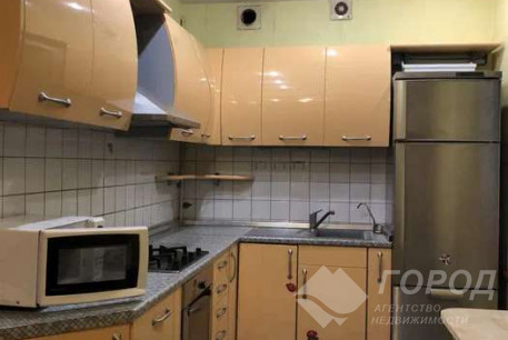 Сдам 2-х кімнатну квартиру, Центр, Код: 800516/3