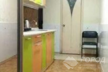 Сдам гостинку, Центральный рынок, Локомотив, Код: 800524/1