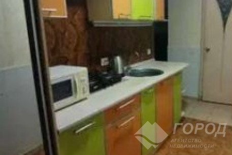 Сдам гостинку, Центральный рынок, Локомотив, Код: 800524/1