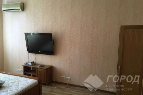 Сдам 1-кімнатну квартиру, Центр, Код: 800554/1