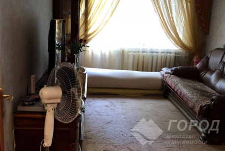 Продам 2-х кімнатну квартиру, ХТЗ, Код: 800614/19