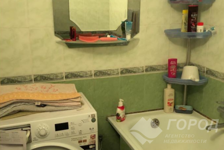 Продам 2-х кімнатну квартиру, ХТЗ, Код: 800614/19