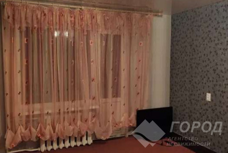 Продам 2-х кімнатну квартиру, Дергачевский р-н, Солоницевка пгт., Код: 800624/2