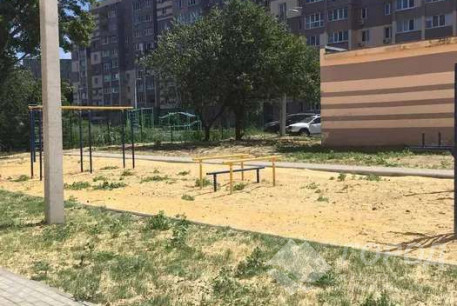 Продам 2-х кімнатну квартиру, Новые дома, Коммунальный рынок, Код: 800644/2