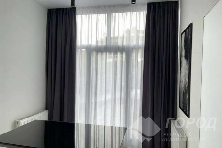 Продам 2-х кімнатну квартиру, Центр, Код: 800647/1