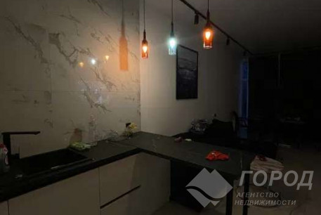 Продам 2-х кімнатну квартиру, Центр, Код: 800647/1