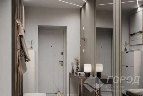 Продам 2-х кімнатну квартиру, Центр, Код: 800647/1