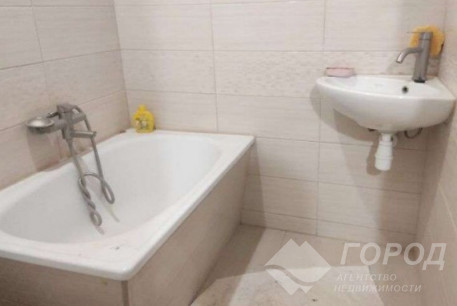 Продам 2-х кімнатну квартиру, Салтовка, 602 м/р, Код: 800685/1