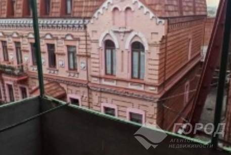 Продам 1-кімнатну квартиру, Центр, Код: 800689/1