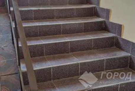 Продам гостинку, Основа, Код: 800691/1