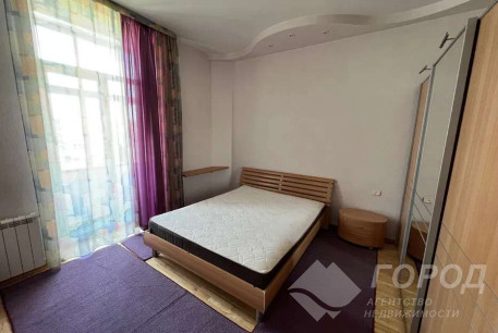 Сдам 3-х кімнатну квартиру, Центр, Код: 800729/1