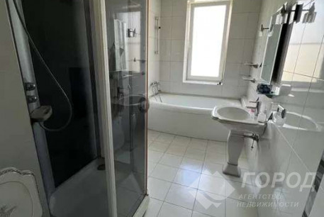 Сдам 3-х кімнатну квартиру, Центр, Код: 800729/1