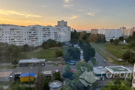 Продам 3-х кімнатну квартиру, Салтовка, 626 м/р, Код: 800735/1