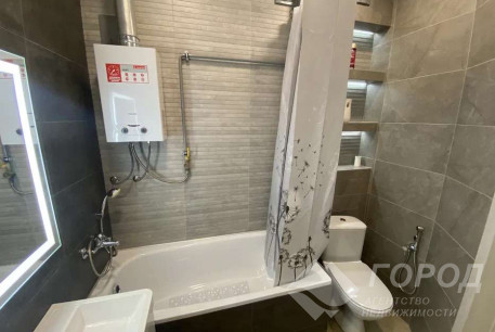 Сдам 2-х кімнатну квартиру, Центр, Код: 800942/1