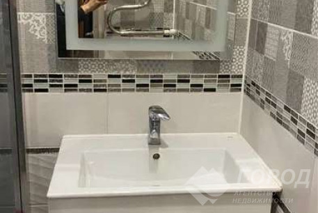 Продам 2-х кімнатну квартиру, Центральный рынок, Южный вокзал метро, Код: 801023/2