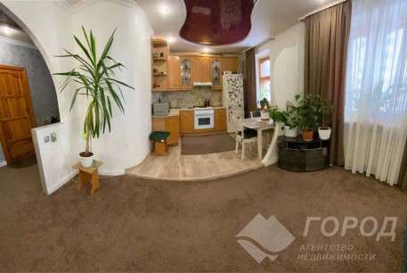 Продам 2-х кімнатну квартиру, Центральный рынок, Южный вокзал метро, Код: 801023/2