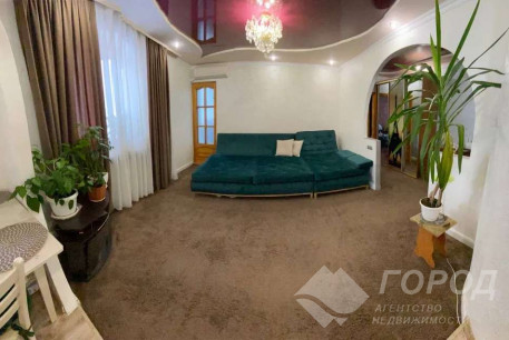 Продам 2-х кімнатну квартиру, Центральный рынок, Южный вокзал метро, Код: 801023/2