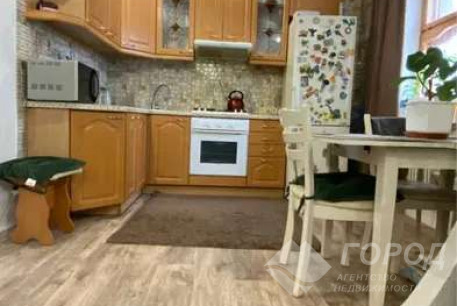 Продам 2-х кімнатну квартиру, Центральный рынок, Южный вокзал метро, Код: 801023/2