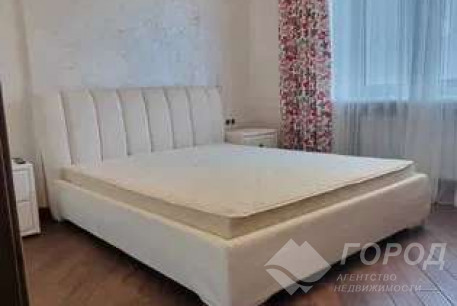 Продам 2-х кімнатну квартиру, Сосновая Горка, Научная метро, Код: 801025/2