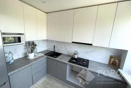 Продам 3-х кімнатну квартиру, Новые дома, Коммунальный рынок, Код: 801065/1