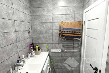 Продам 3-х кімнатну квартиру, Новые дома, Коммунальный рынок, Код: 801065/1