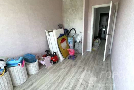 Продам 3-х кімнатну квартиру, Новые дома, Коммунальный рынок, Код: 801065/1