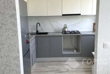 Продам 3-х кімнатну квартиру, Новые дома, Коммунальный рынок, Код: 801065/1