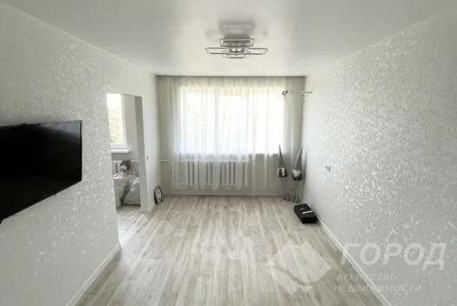 Продам 3-х кімнатну квартиру, Новые дома, Коммунальный рынок, Код: 801065/1